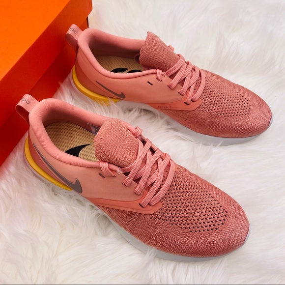 Nike Odyssey React 2 Flyknit - Picture 3 of 6